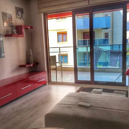 Eski Gazipasa Caddesi Apartamento